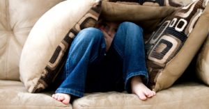 ¿Qué hacer cuando a tu hijo le hacen 'bullying'? Especialistas responden