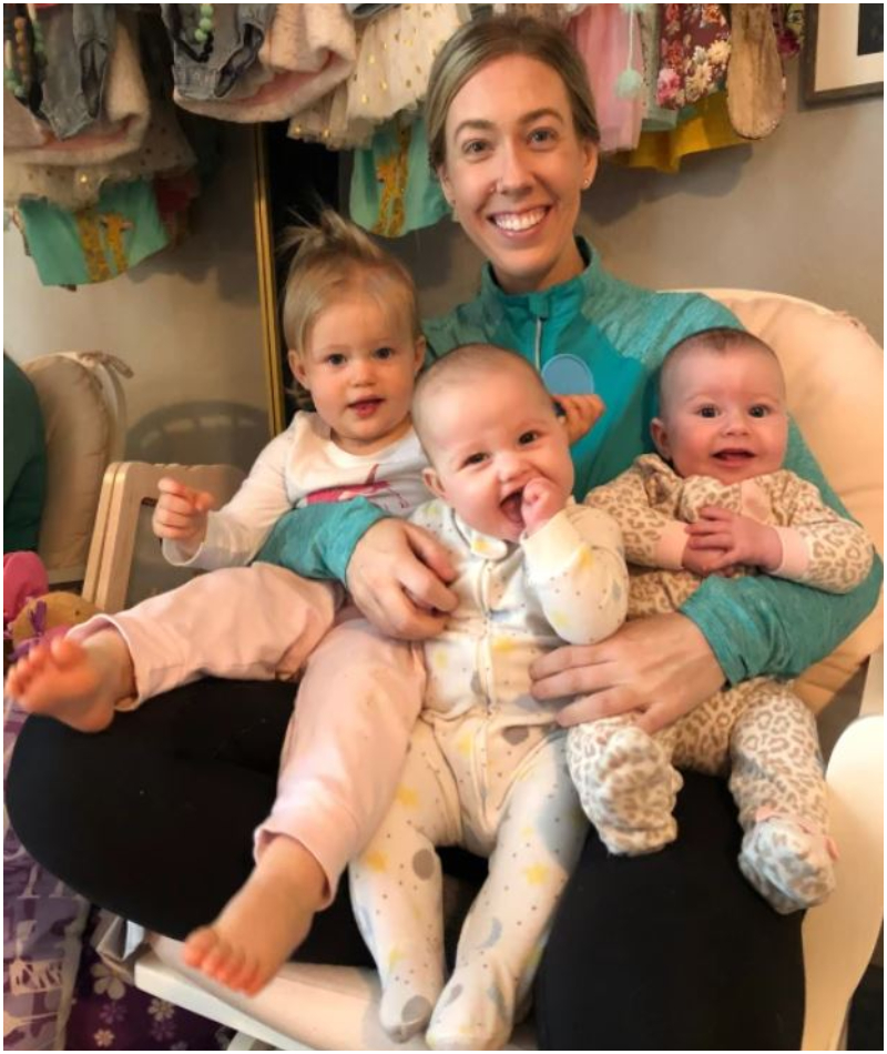 Stephanie Hansen la madre soltera que tuvo tres hijas el mismo año